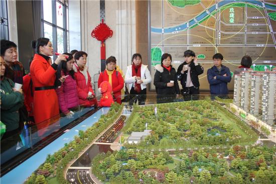 暖心出发 2月10日龙光玖珑台看房团圆满结束